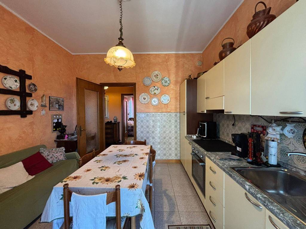 Appartamento a Pinerolo in Via Monviso - Foto 3