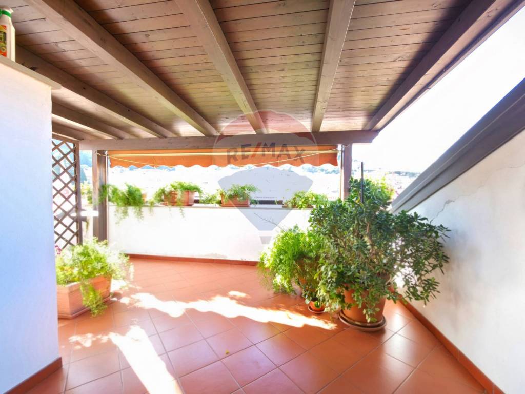 Appartamento a Cosenza in Via Dei Martiri, 15 - Foto 3