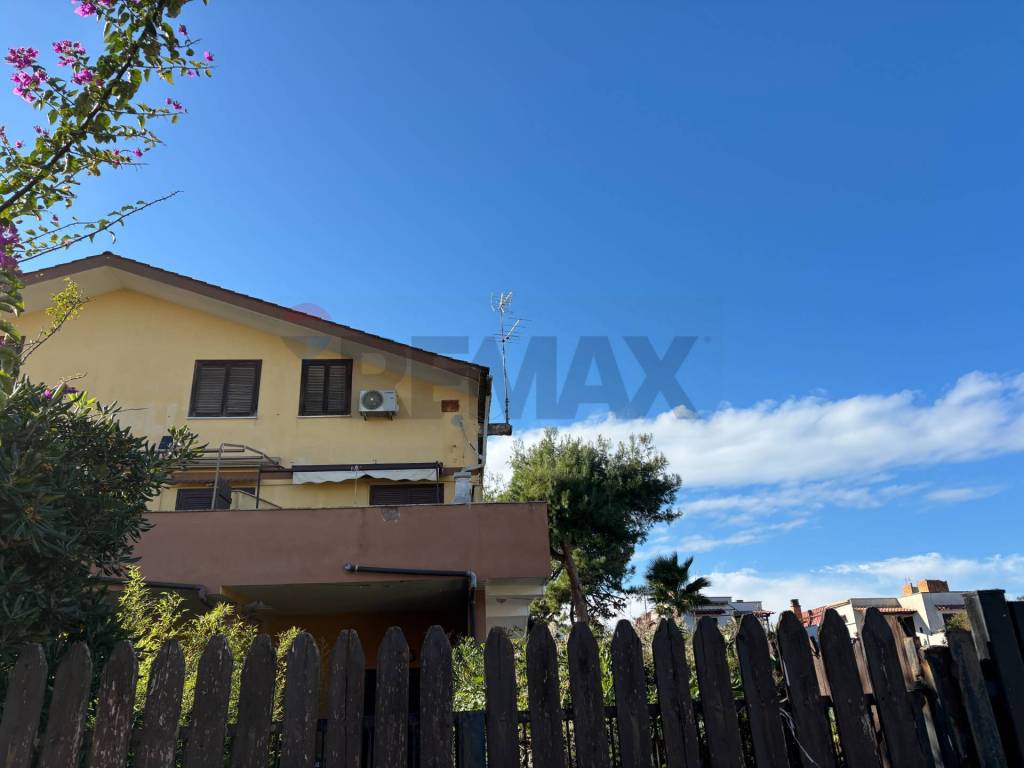 Casa indipendente a Ardea in delle alghe marine, 67 - Foto 2