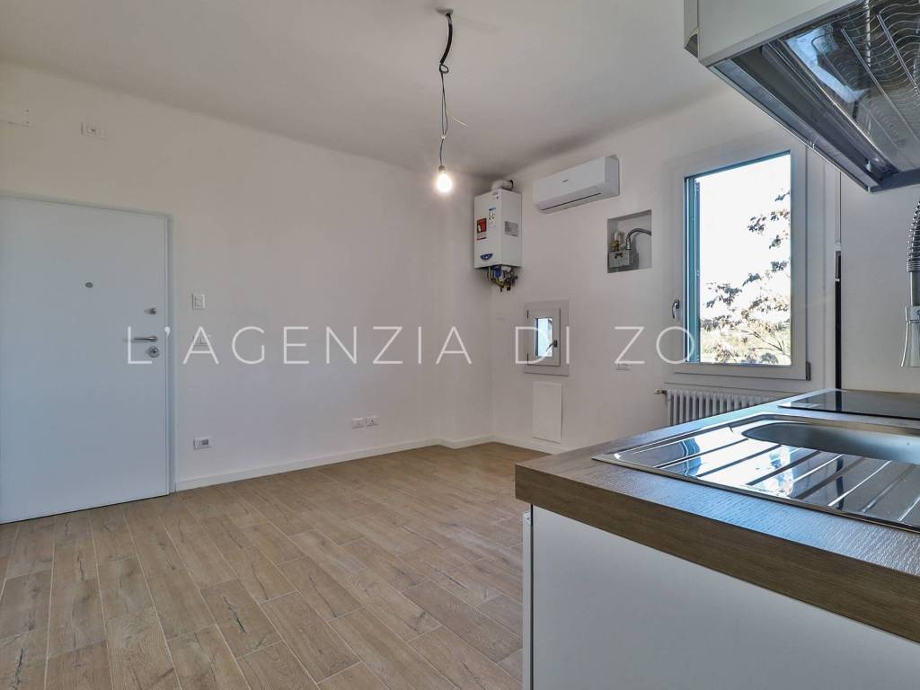 Appartamento a Bologna in Via Amilcare Bortolotti - Foto 4