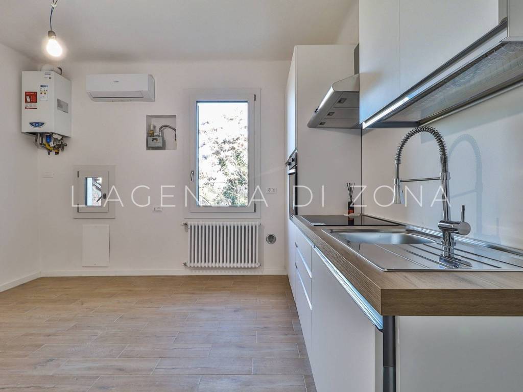 Appartamento a Bologna in Via Amilcare Bortolotti - Foto 5