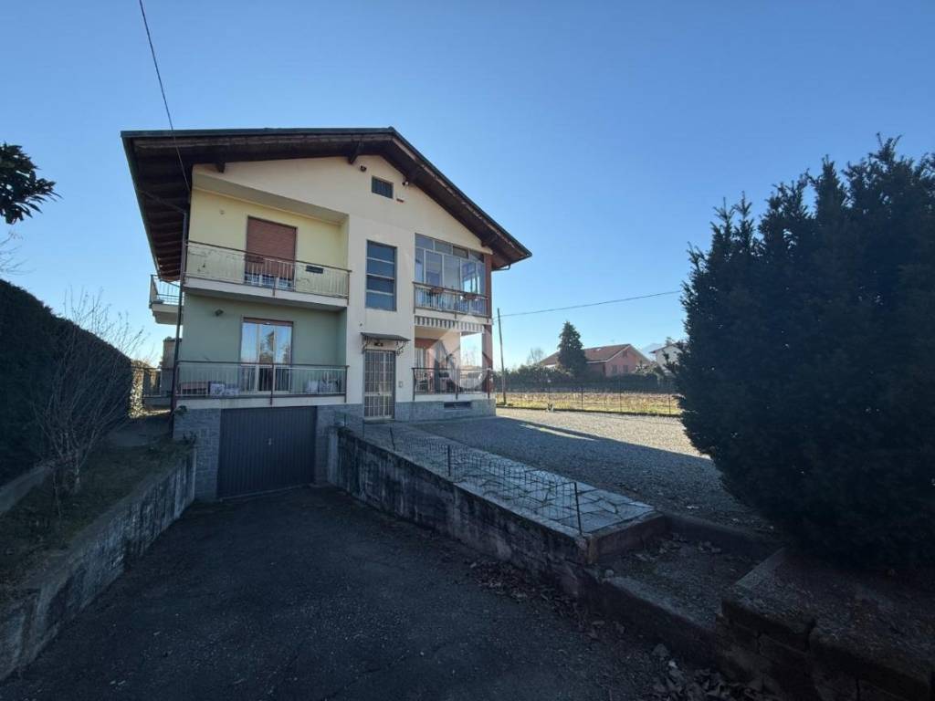 Villa a Bricherasio in Stradale Cappella Merli, 56 - Foto 5