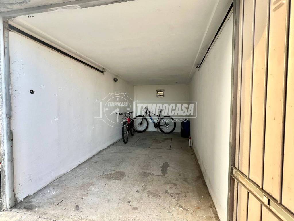 Box / garage a Rivalta di torino in Via Benvenuto Cellini - Foto 3