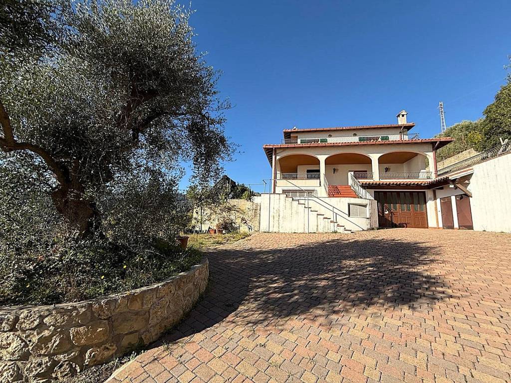 Villa a Ventimiglia in Via Nappio, 40 - Foto 2