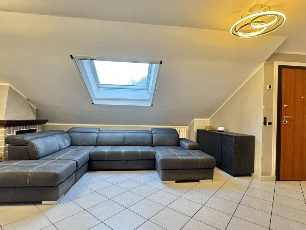 Appartamento a Beura-cardezza in Via Cesare Battisti, 11 - Foto 2