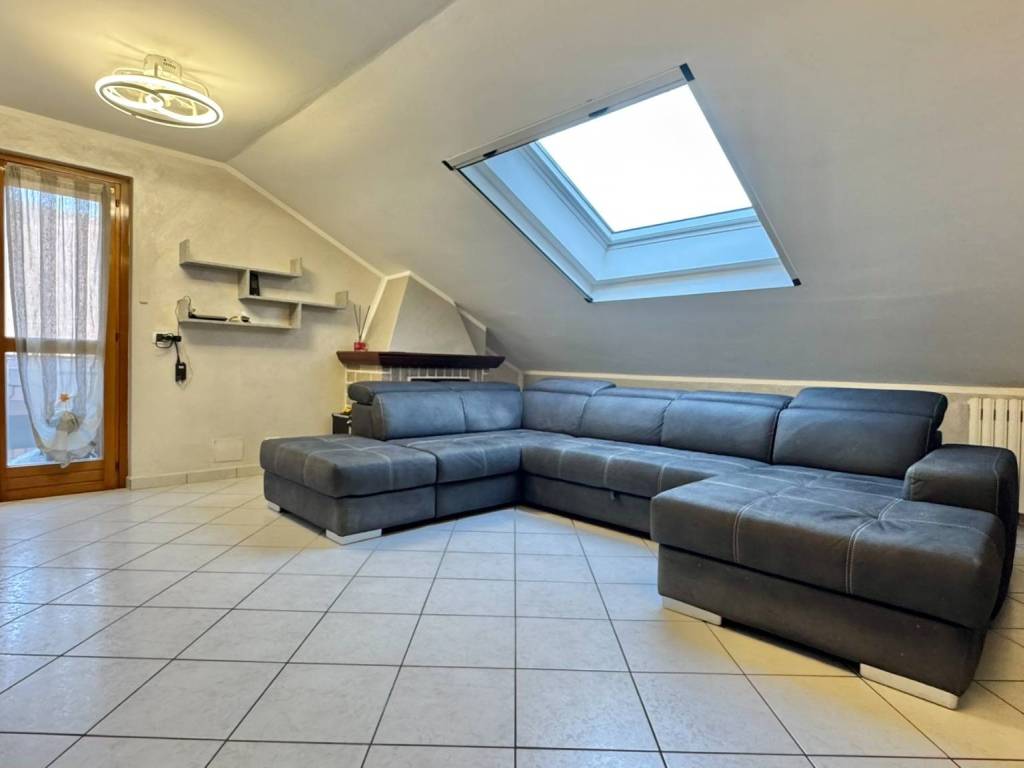 Appartamento a Beura-cardezza in Via Cesare Battisti, 11 - Foto 4