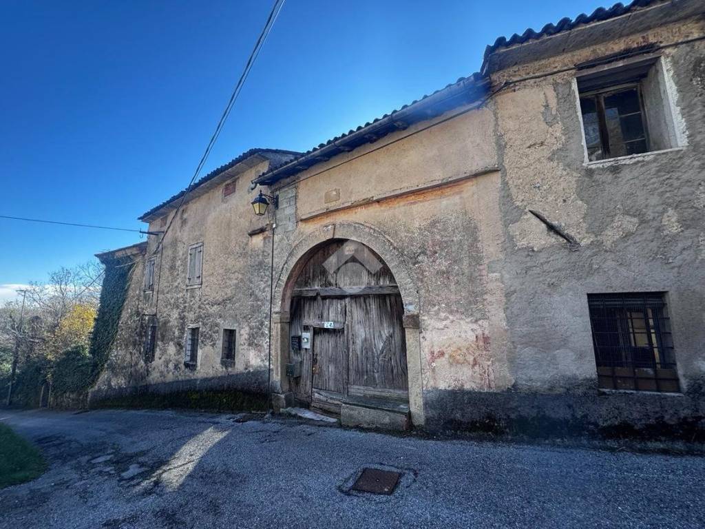 Casa indipendente a Schio in Contrà Pornaro, 11 - Foto 3