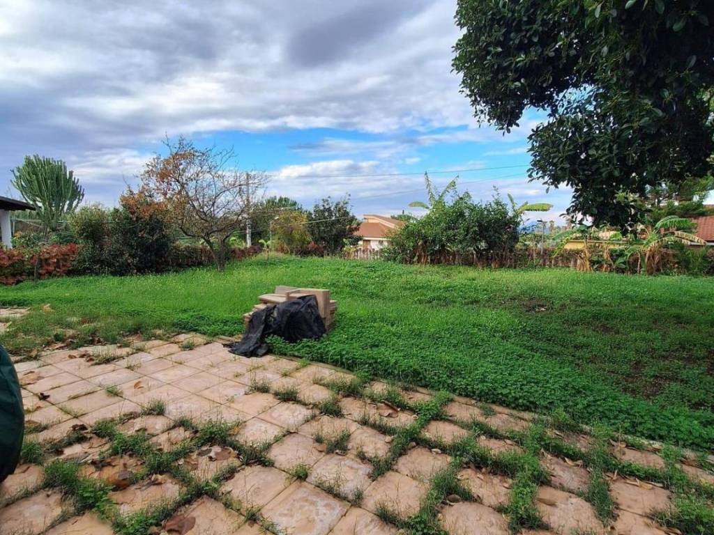 Villa a Ricadi in Via Provinciale - Foto 5