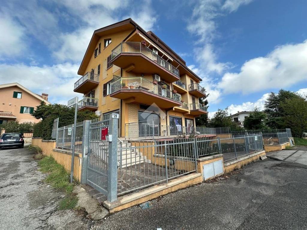 Appartamento a Frosinone in Via Cavoni - Foto 2
