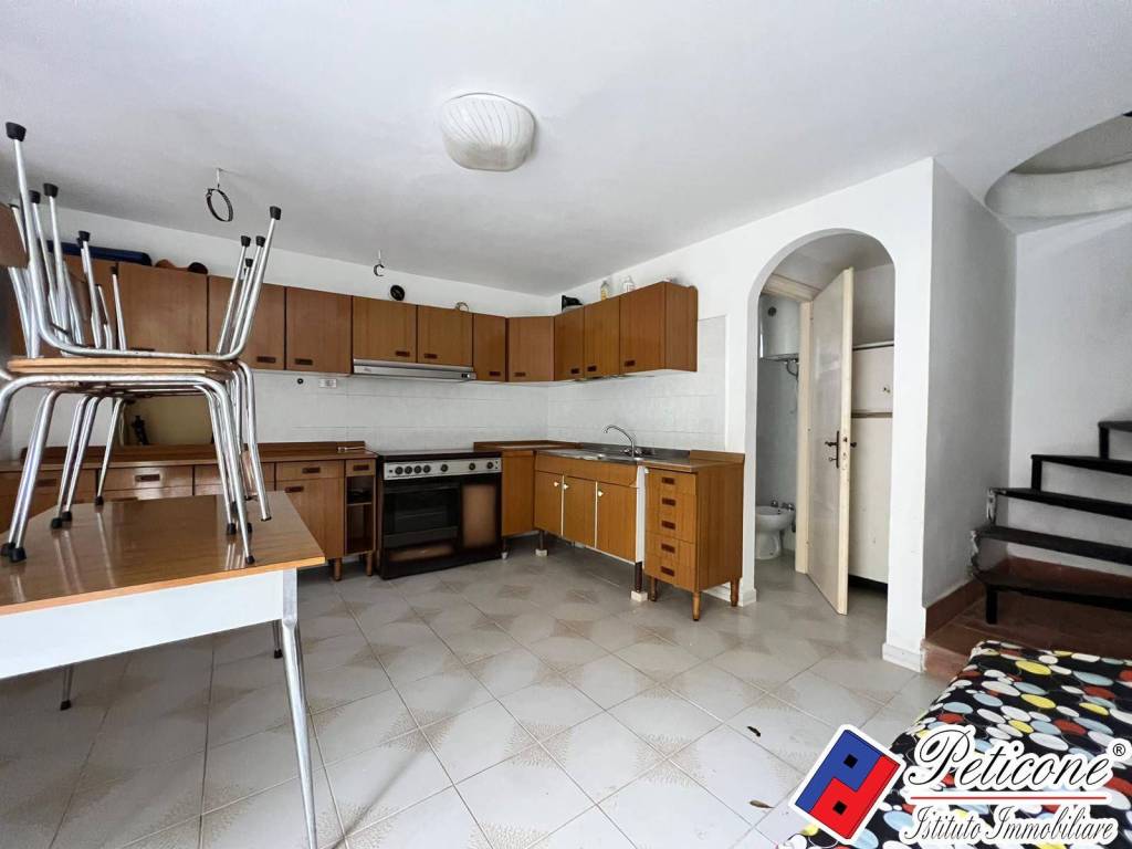 Appartamento a Lenola in VIA AMBRIFI - Foto 2