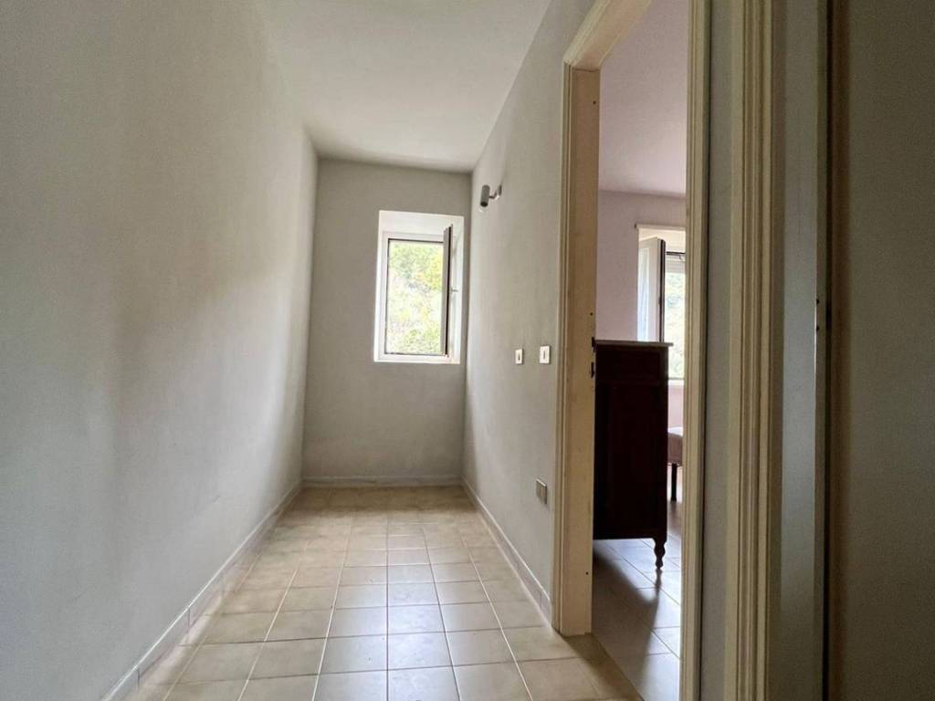 Appartamento a Lenola in VIA AMBRIFI - Foto 5