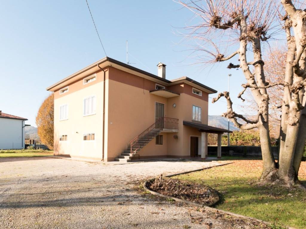 Villa a Fontanafredda in Via S. Antonio, 1 - Foto 2