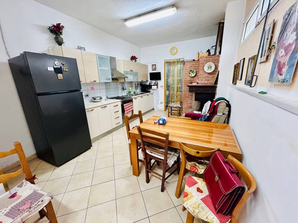 Casa indipendente a Campi bisenzio in Via San Martino, 44 - Foto 3