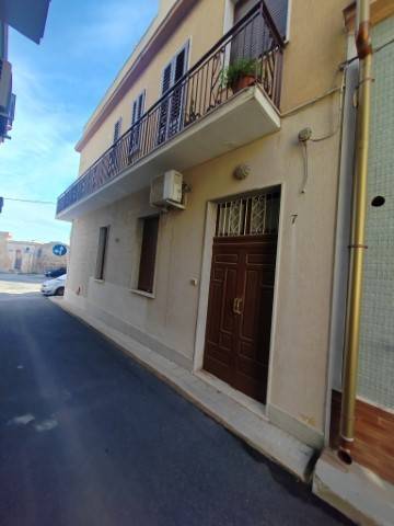 Casa indipendente a Avola in Via Marina, 24 - Foto 2