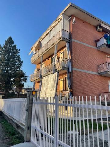 Appartamento a Leinì in Via Giovanni Frola, 18 - Foto 3