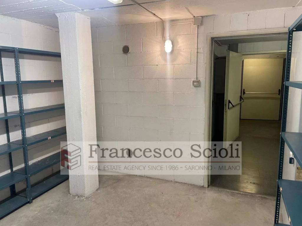 Immobile a Saronno in Via Vincenzo Monti, 16 - Foto 3