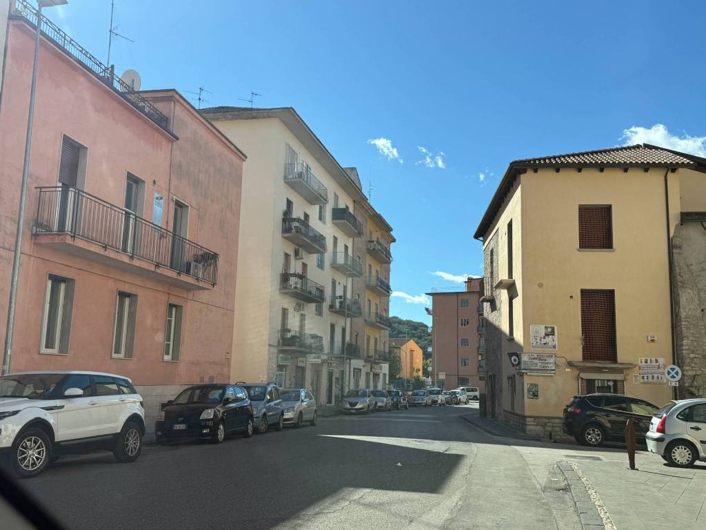 Appartamento a Benevento in Via Torre della Catena - Foto 4