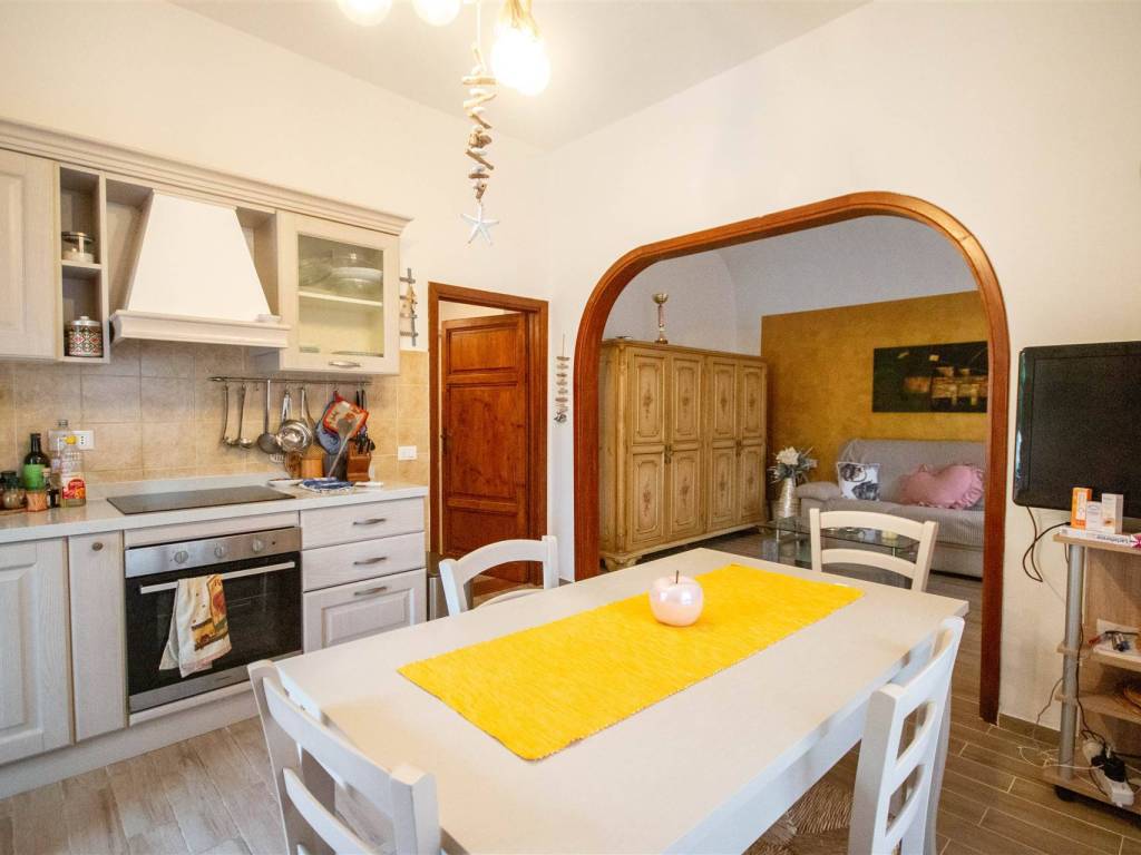 Appartamento a Cecina in Via Andrea Doria - Foto 2