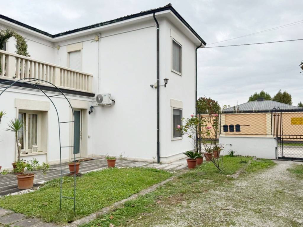 Appartamento a Vicenza in Via delle Casermette, 19 - Foto 2