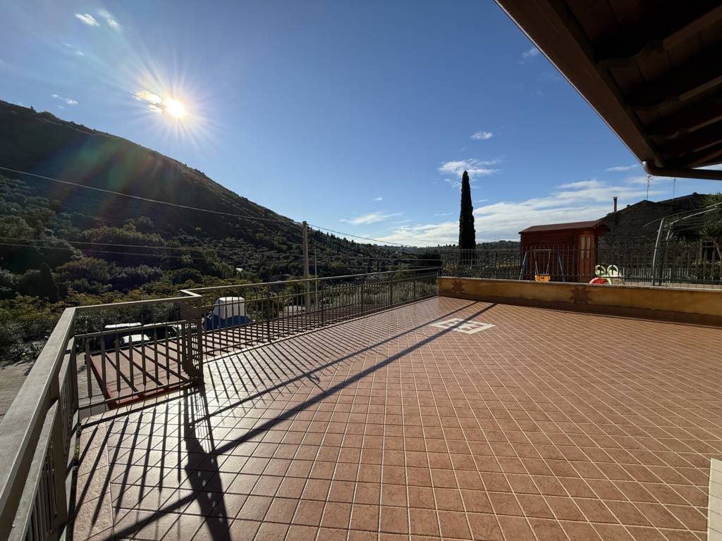 Casa indipendente a Fondi in Via Monte delle Fate - Foto 4