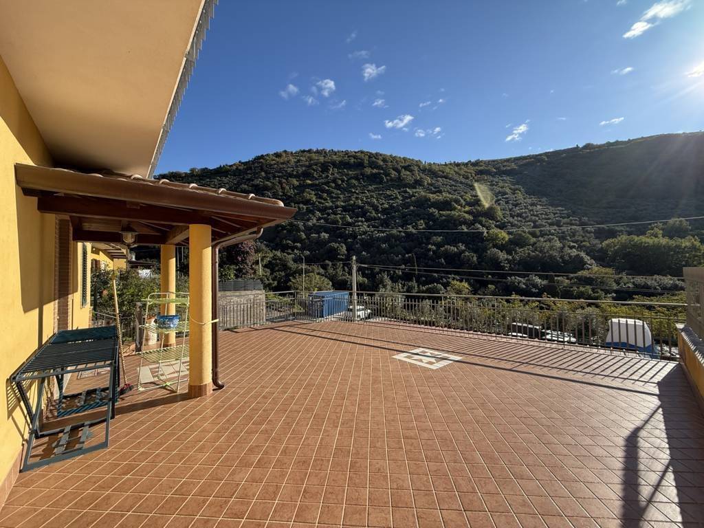 Casa indipendente a Fondi in Via Monte delle Fate - Foto 5