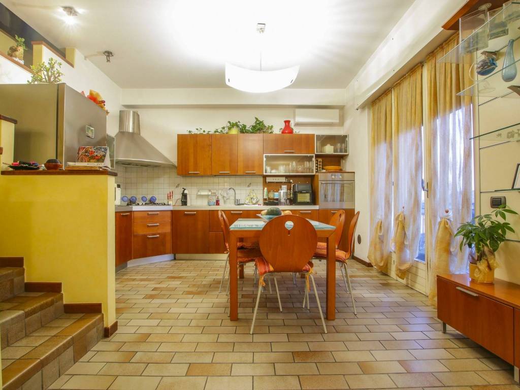 Appartamento a Villafranca di verona in Via Camillo Benso di Cavour, 159 - Foto 4