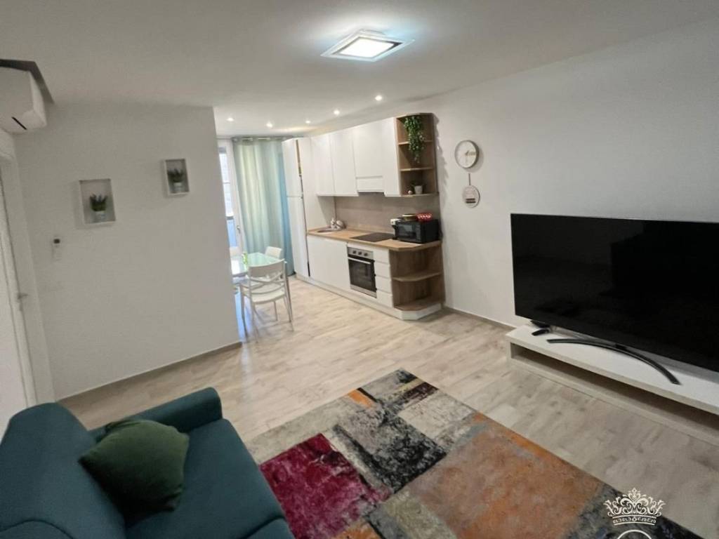 Appartamento a Follonica in Via Emilio Bicocchi - Foto 3