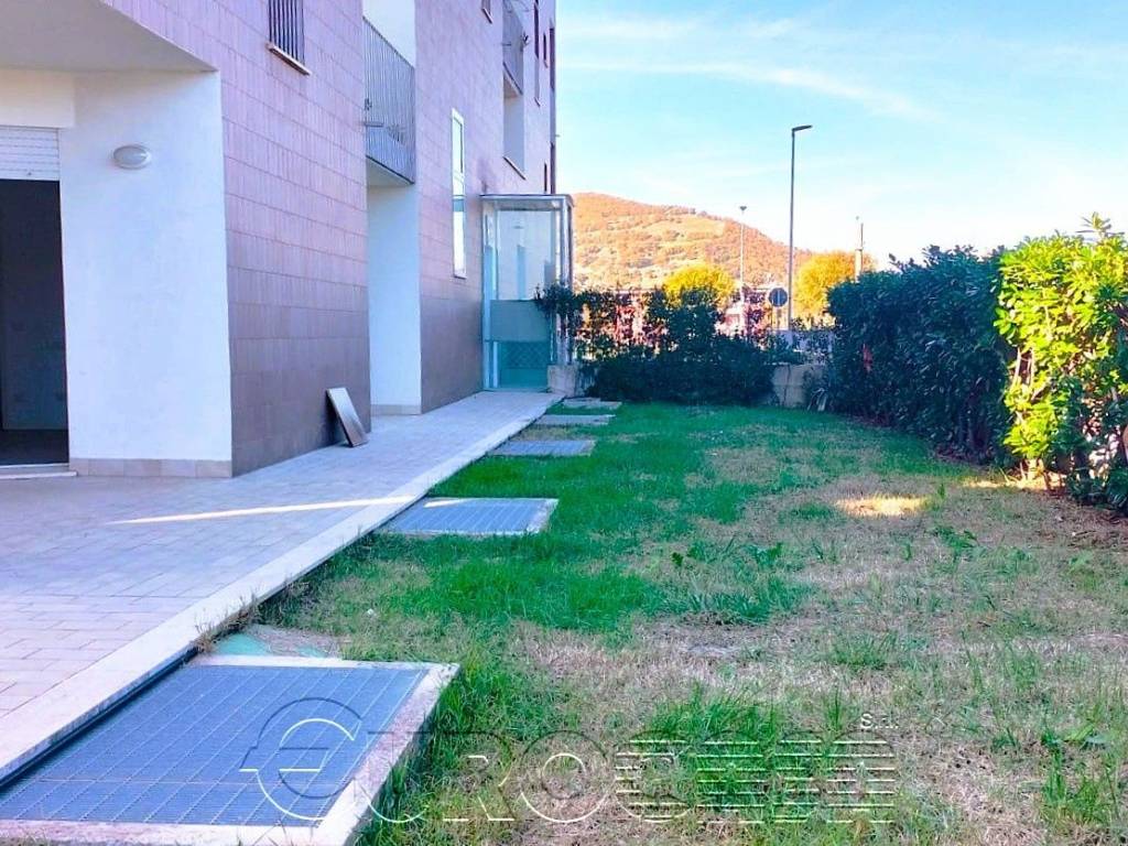 Appartamento a Perugia in Strada della Milizia - Foto 3