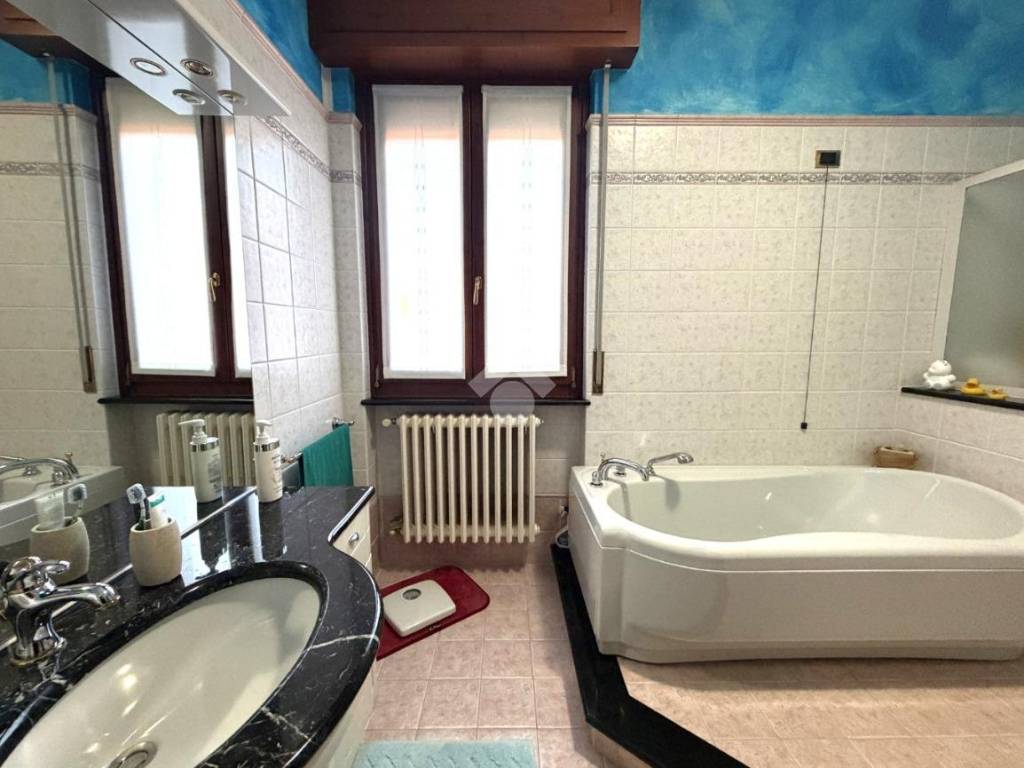 Appartamento a Carobbio degli angeli in Via Sandro Pertini, 10 - Foto 5
