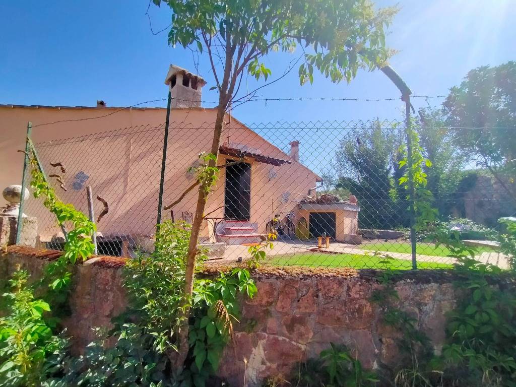 Casa indipendente a Spoleto in Frazione Cerqueto - Foto 4