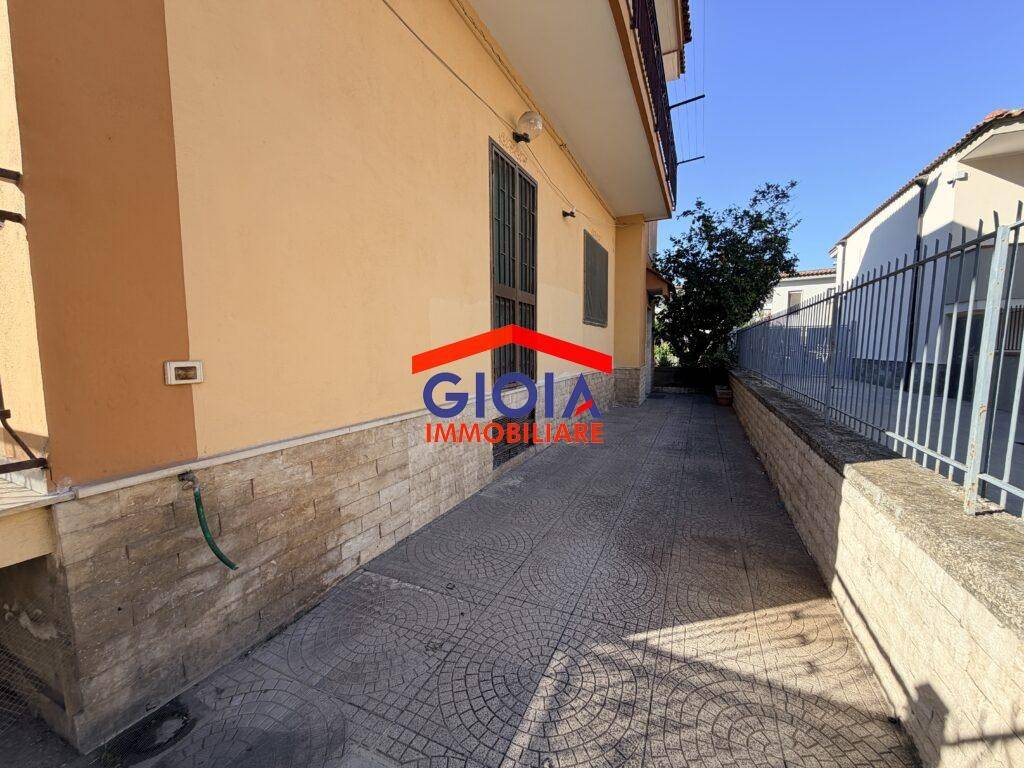 Appartamento a Mondragone in Via Palermo, 5 - Foto 3