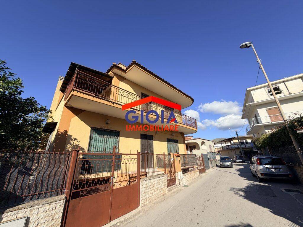 Appartamento a Mondragone in Via Palermo, 5 - Foto 4