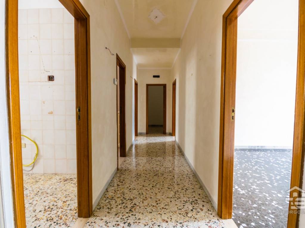 Appartamento a Manfredonia in Via Pulsano, 55 - Foto 2