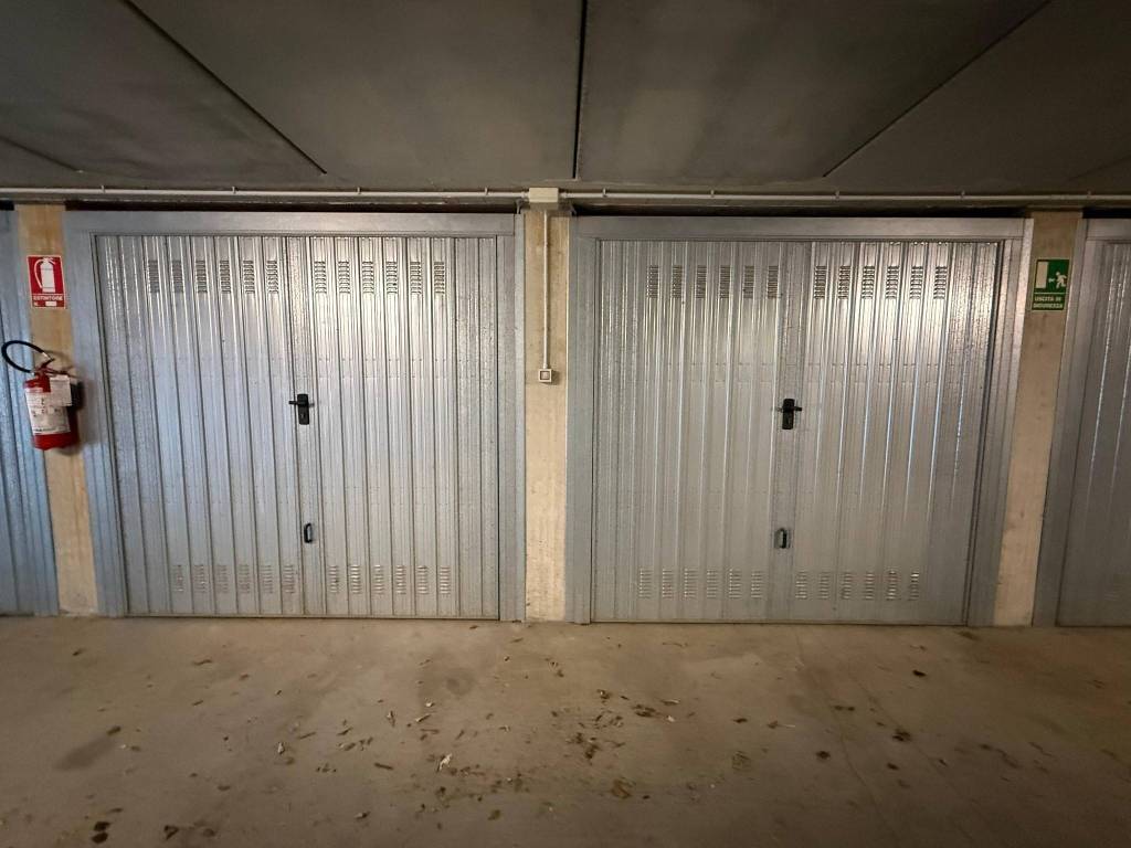 Box / garage a Pinerolo in Via Achille Grandi, 14 - Foto 3