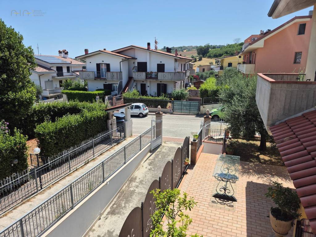 Appartamento a Folignano in Via Ernesto Quaresima, 3 - Foto 3