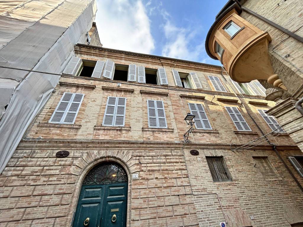 Appartamento a Fermo in Via Alfredo Catalani - Foto 2