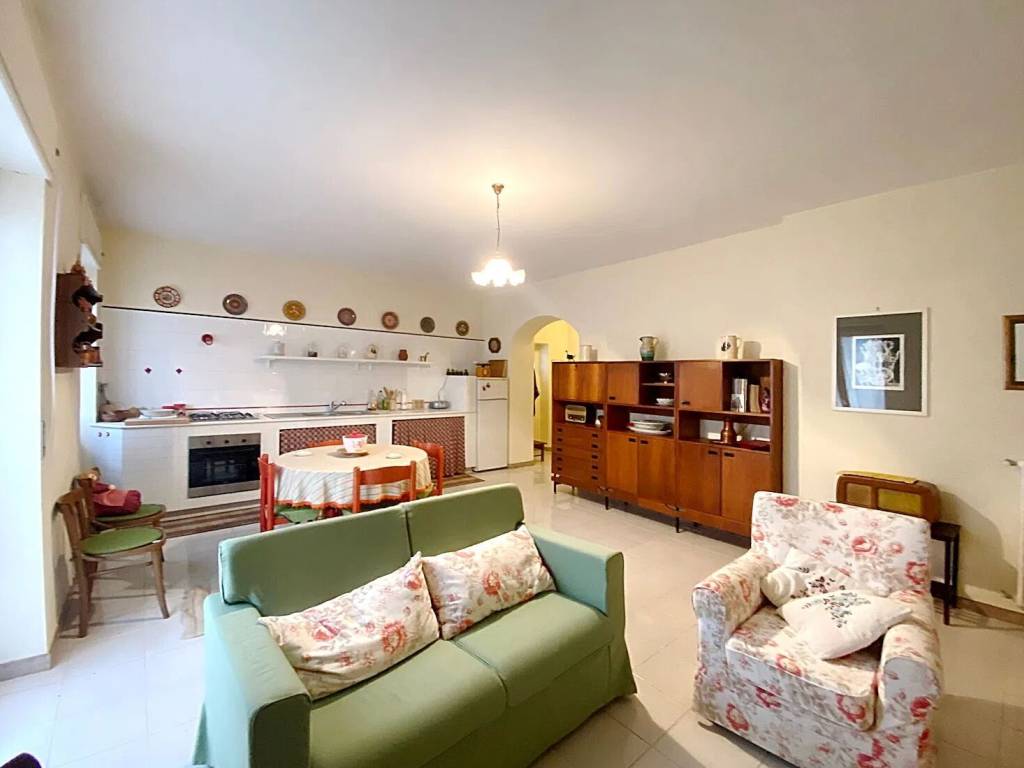 Appartamento a Genzano di lucania in Corso Vittorio Emanuele, 94 - Foto 2