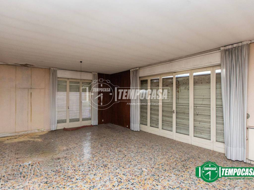 Villa a Oleggio in Via Novara 123 - Foto 5