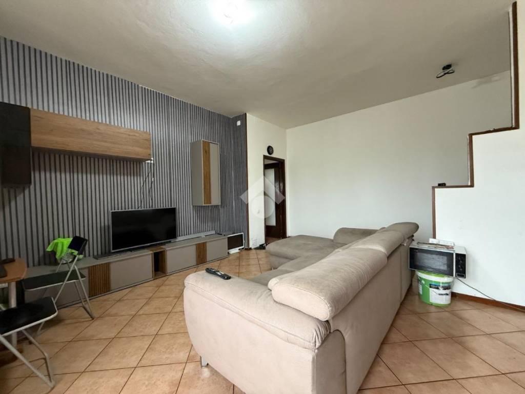 Appartamento a Gorle in Via Giuseppe Mazzini, 16 - Foto 2