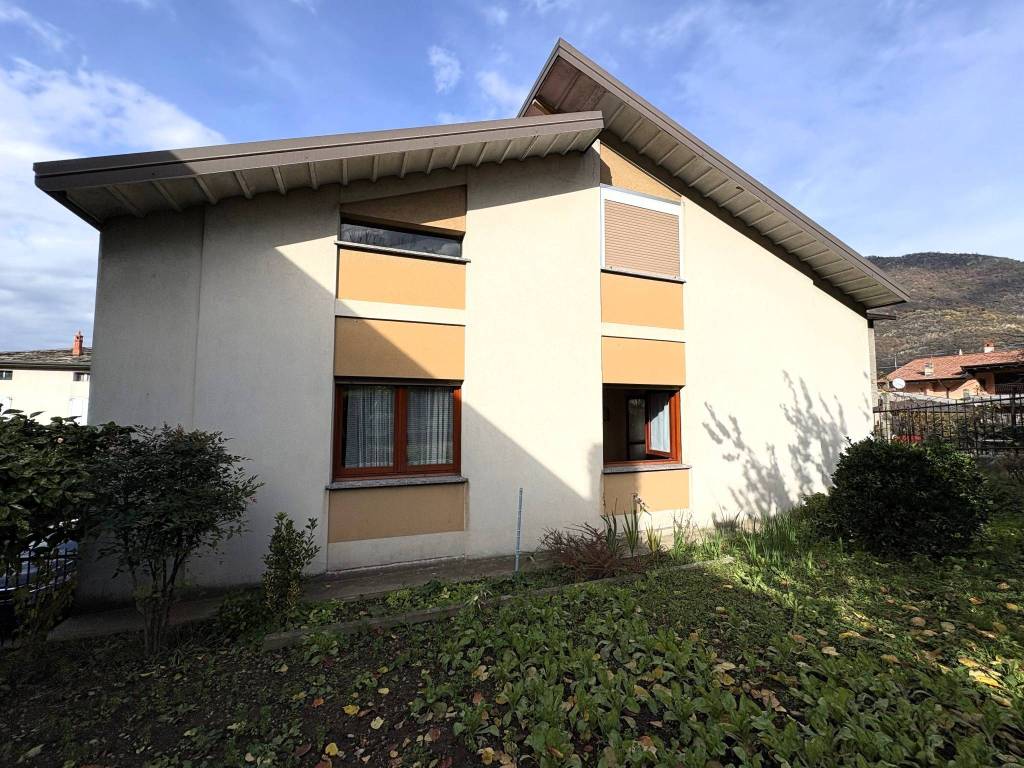 Villa a Talamona in Via Don Cusini, 211 - Foto 2