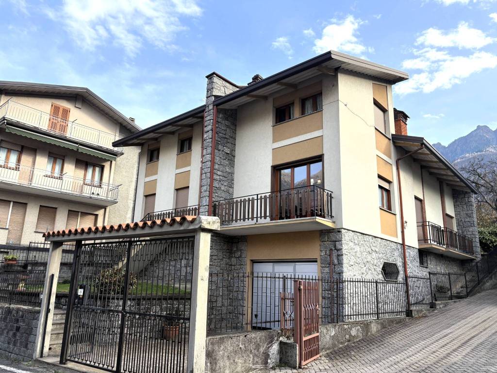 Villa a Talamona in Via Don Cusini, 211 - Foto 3