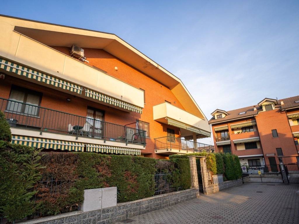 Appartamento a La loggia in Via Arrigo Maina - Foto 3