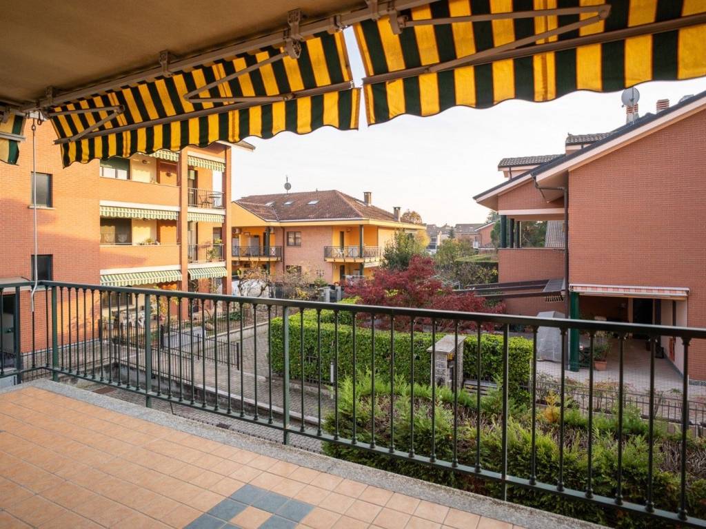 Appartamento a La loggia in Via Arrigo Maina - Foto 5