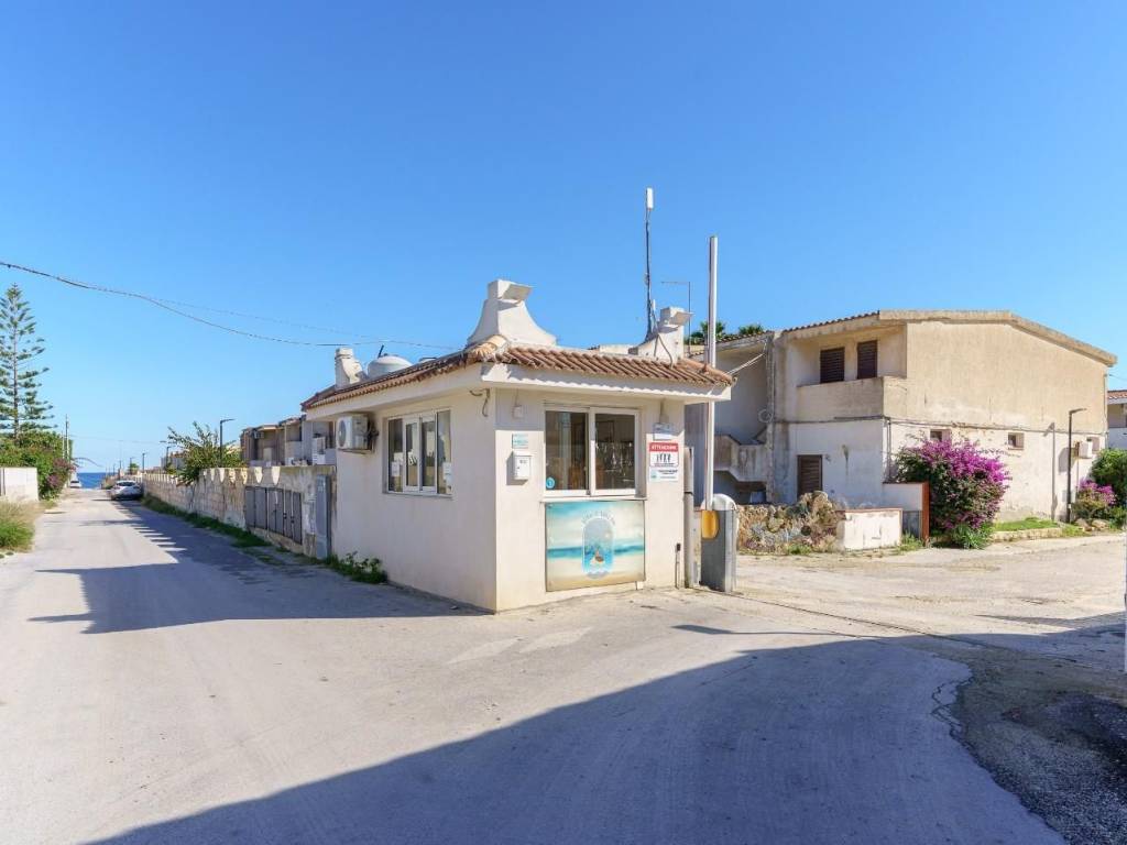 Appartamento a Noto in Via Bove Marino, , 96017 - Foto 2