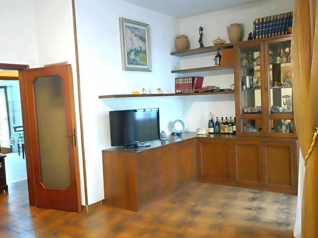 Appartamento a Prato in Viale Borgo Valsugana - Foto 4