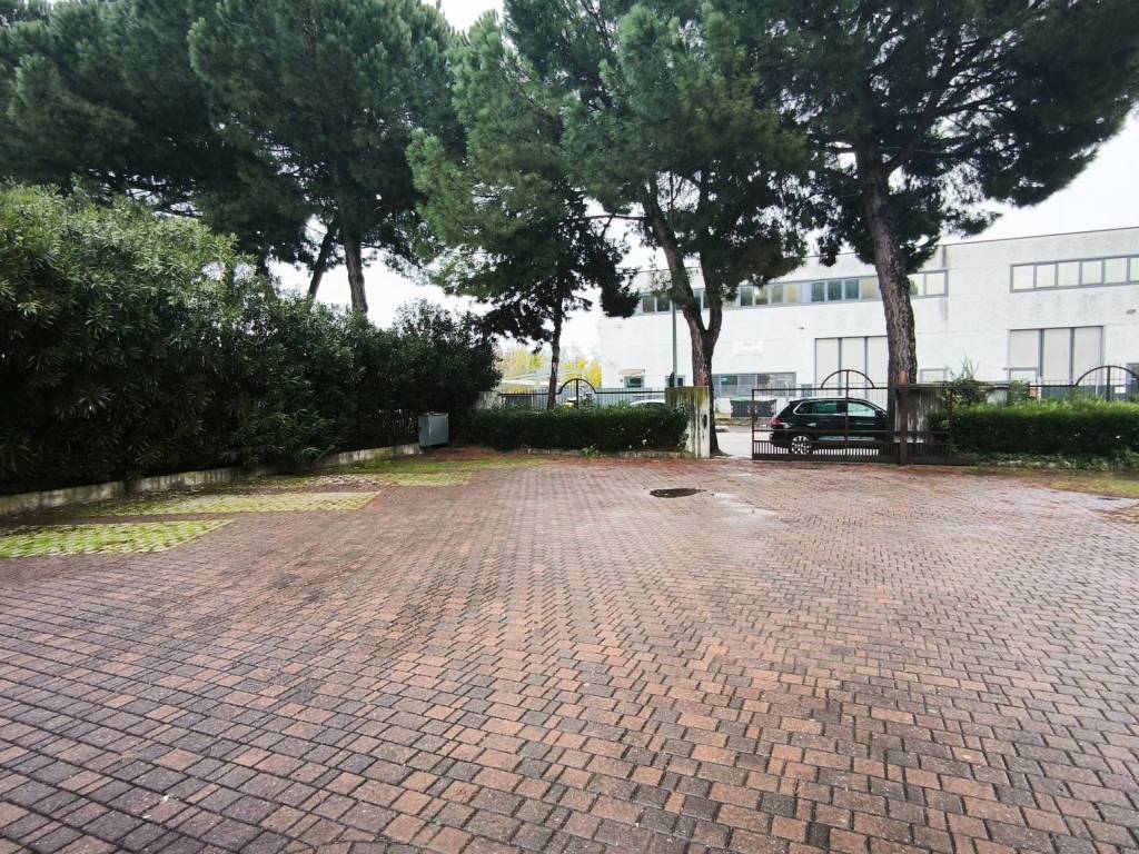 Immobile a San giovanni lupatoto in Via Monte Cervino, 9 - Foto 4