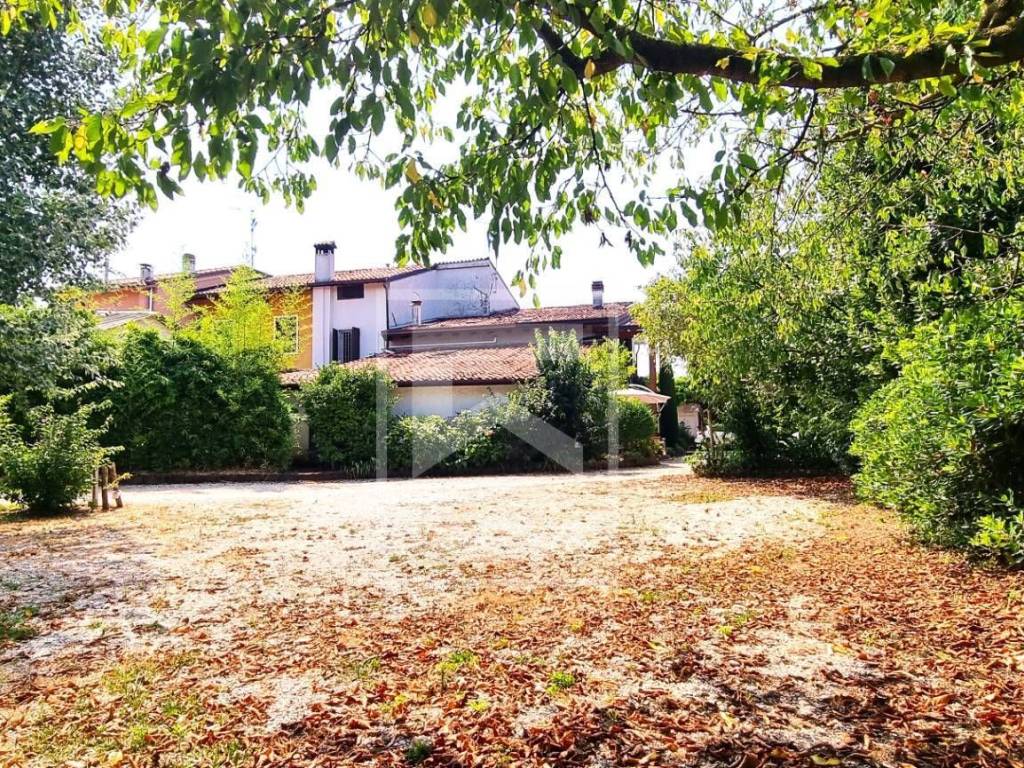 Villa a Monzambano in Strada Salionze, 1 - Foto 4