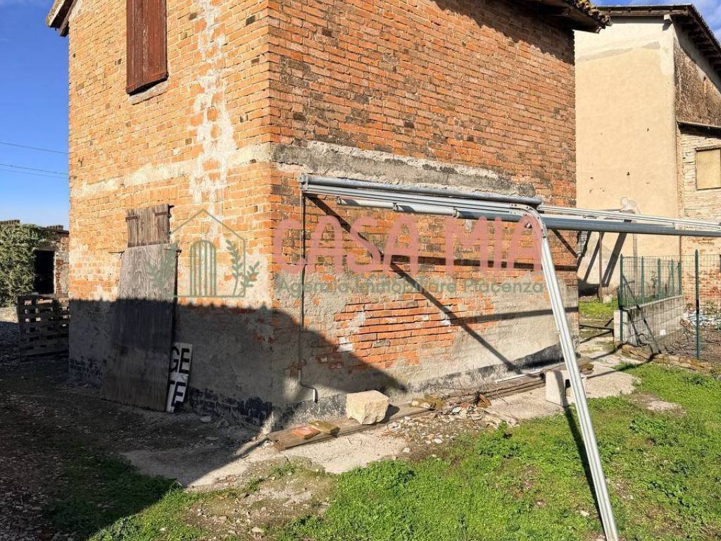 Casa indipendente a Calendasco in Località Puglia - Foto 4