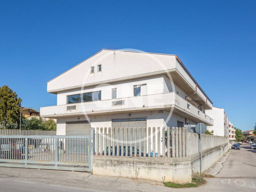 Villa a Spoltore in via Panaro, 2 - Foto 2