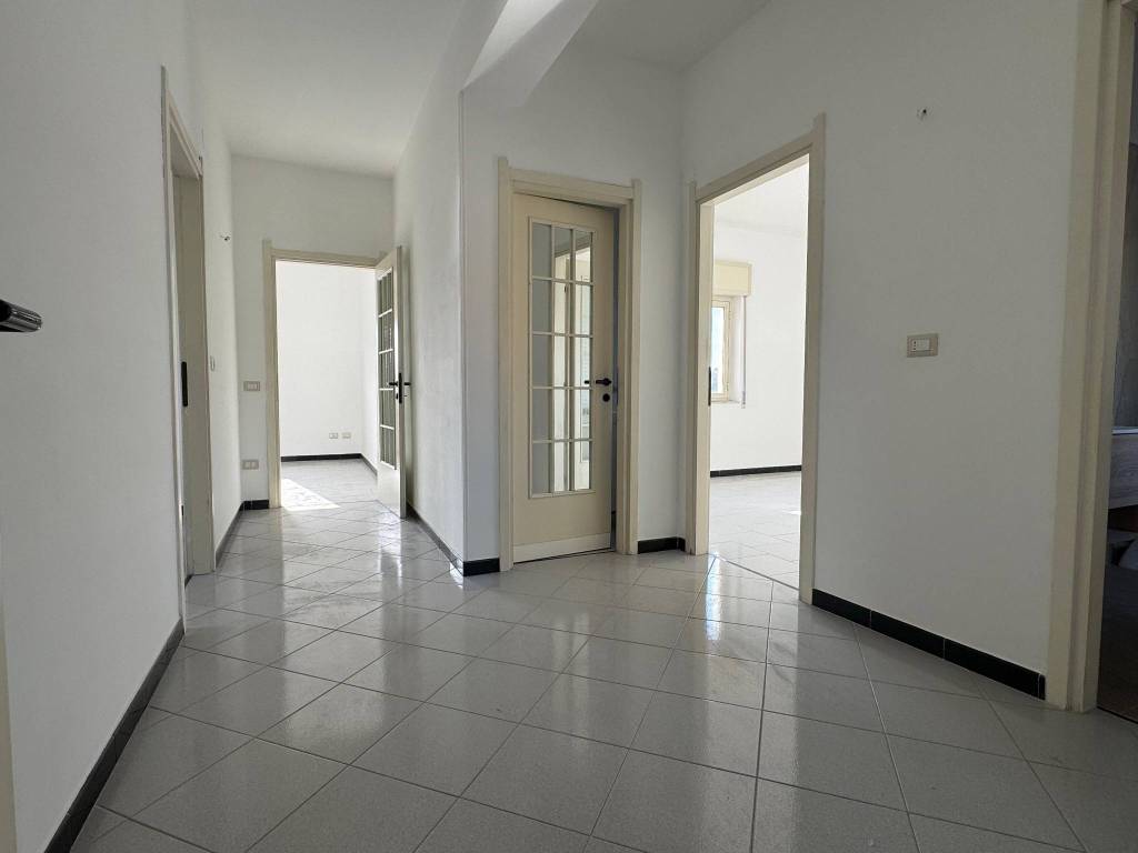 Appartamento a Casapulla in Via Giacomo Stroffolini - Foto 2